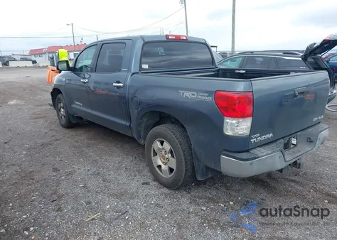 2010 Toyota Tundra Limited 5.7L V8 z USA, uszkodzony, nr VIN 5TFHW5F14AX100237